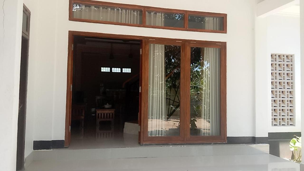 Warm Villas Lombok Kuta  Esterno foto