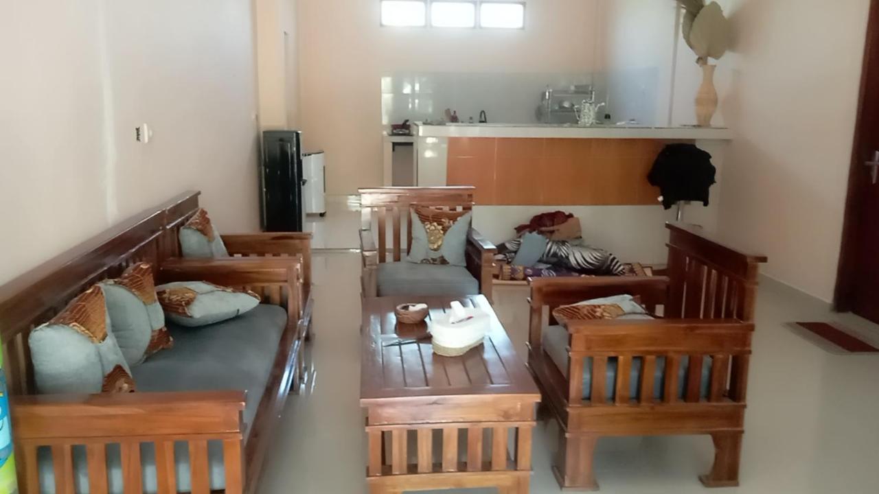 Warm Villas Lombok Kuta  Esterno foto