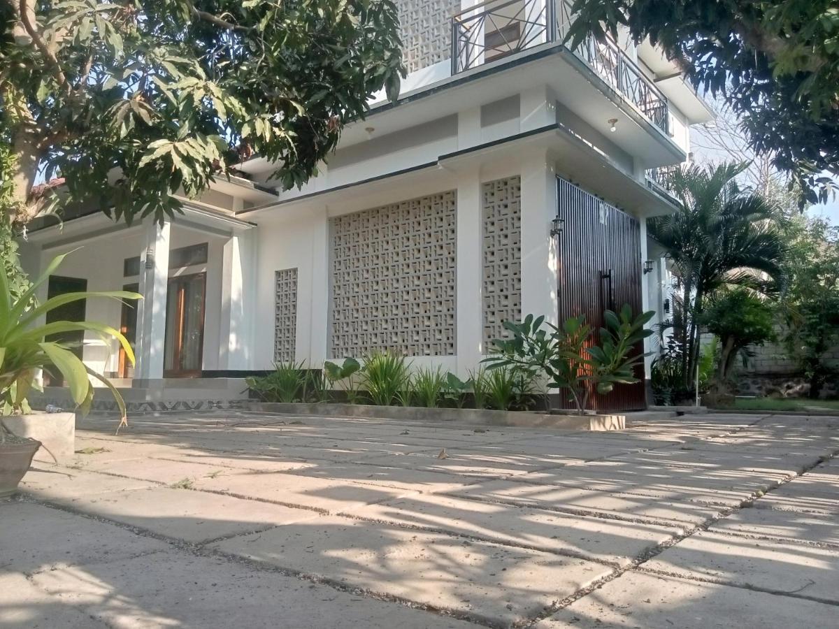 Warm Villas Lombok Kuta  Esterno foto