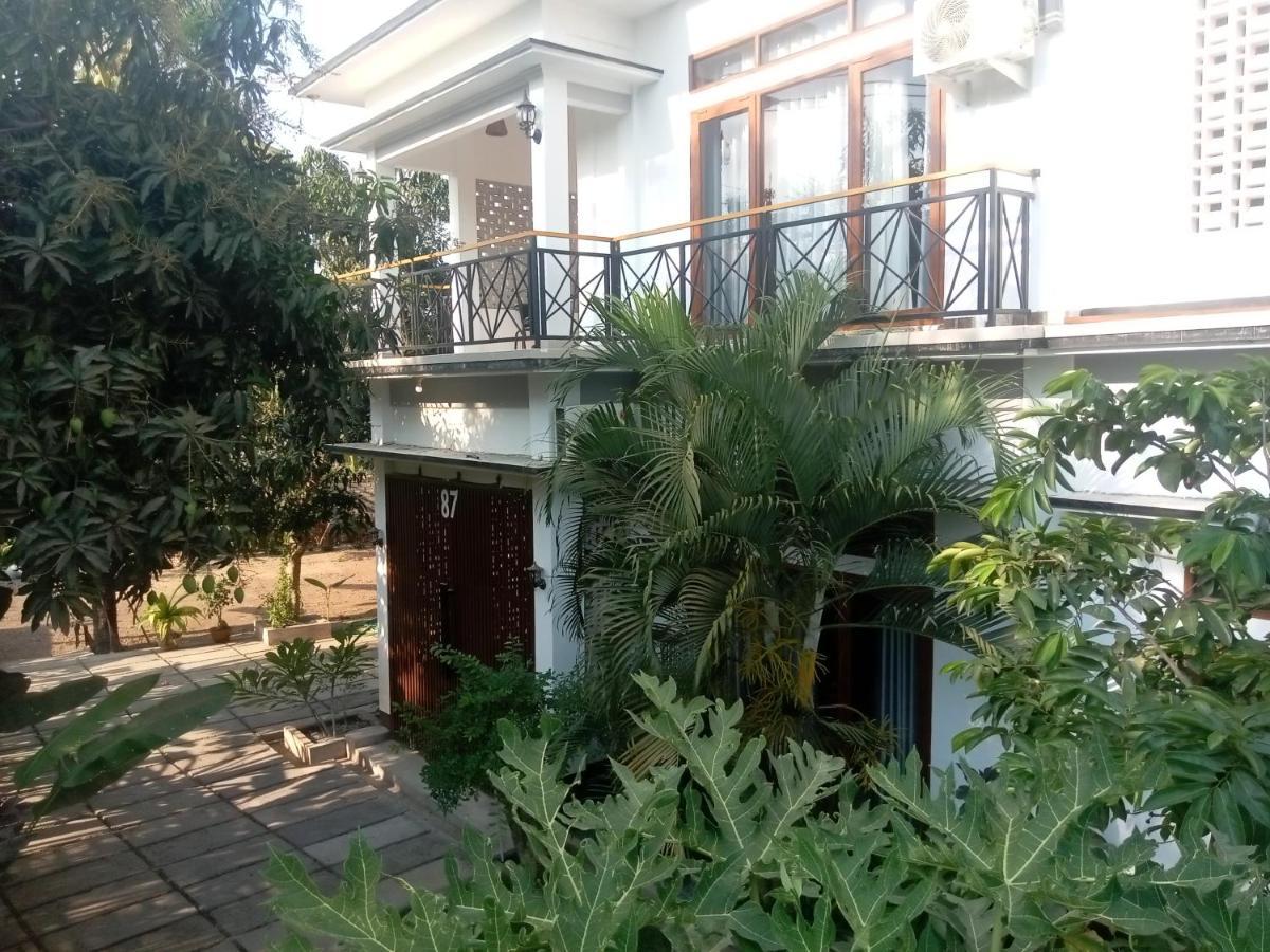 Warm Villas Lombok Kuta  Esterno foto