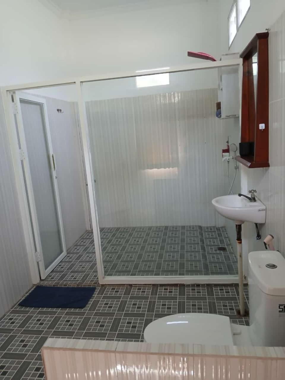 Warm Villas Lombok Kuta  Esterno foto