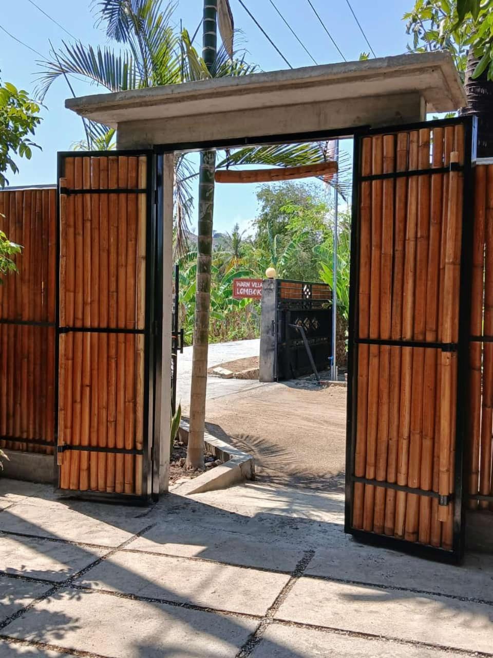 Warm Villas Lombok Kuta  Esterno foto